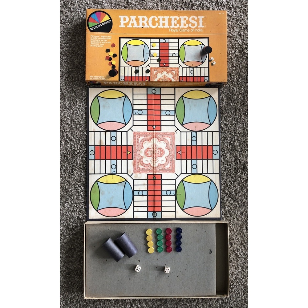 PARCHEESI 1982 Vintage Game Royal Game of India  SELCHOW & RIGHTER